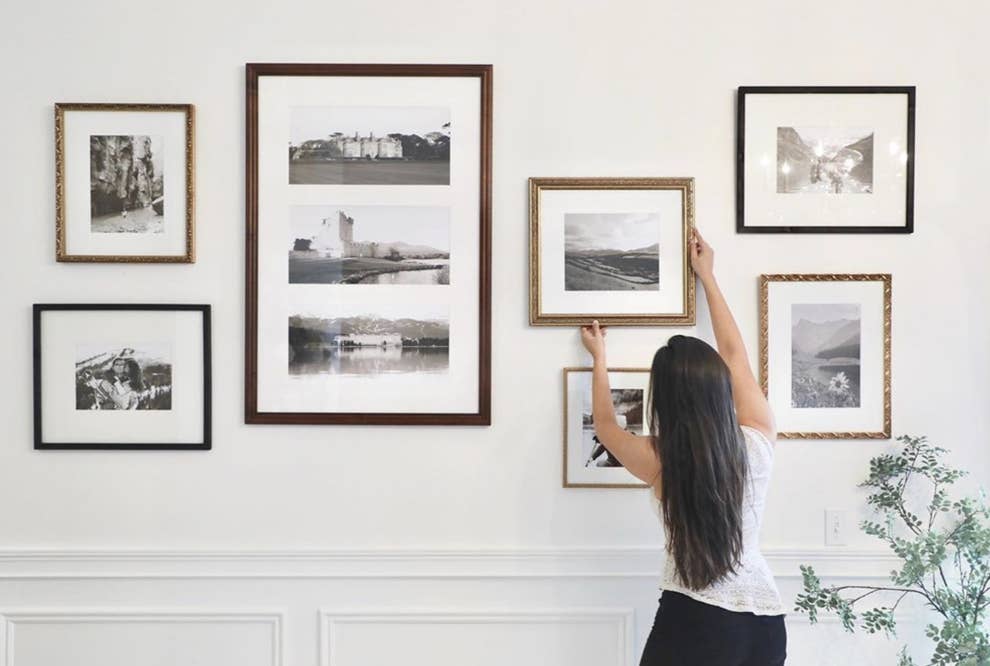 21 Gallery Wall Hanging Tips - How Do You Hang A Gallery Wall Evenly