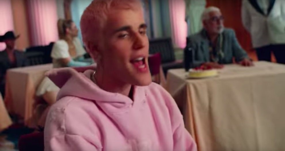 Justin Bieber が口ずけをして飲んだテキーラ。