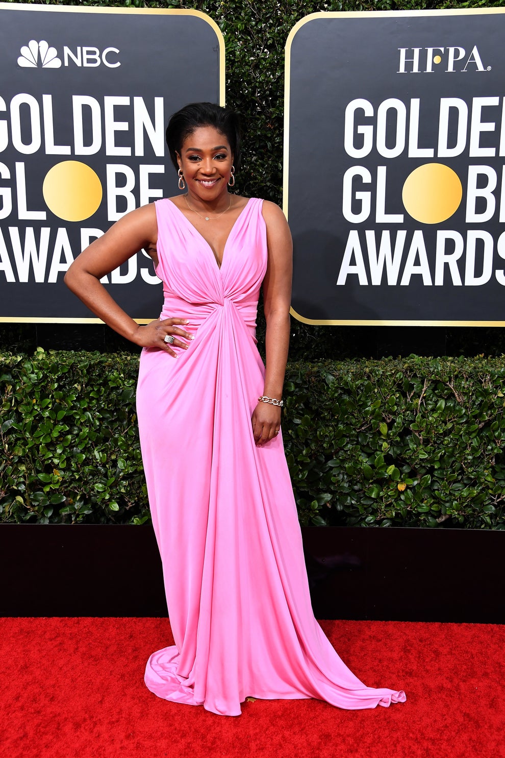 Here's What Everyone Wore On The 2020 Golden Globes Red Carpet