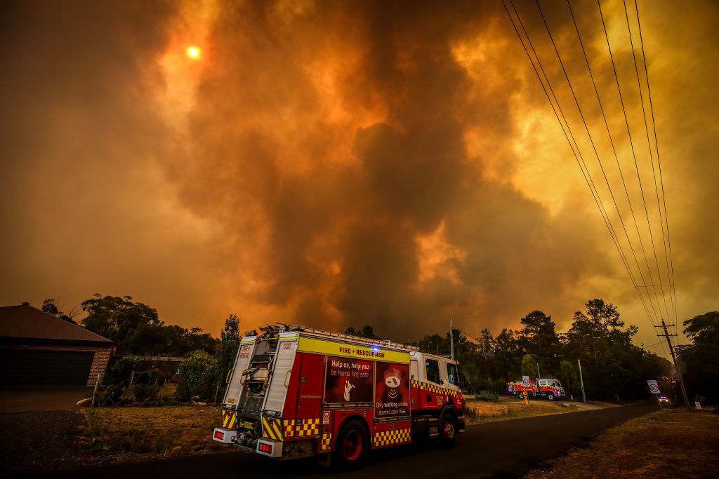 Kylie Jenner Donates $1 Million to Australia Fire Relief After Receiving  Backlash for Wearing Fur Slippers