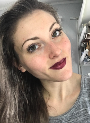 reviewer wearing mascara