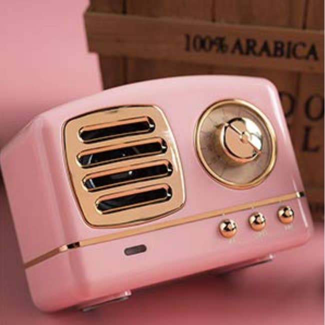 Small pink retro speaker 