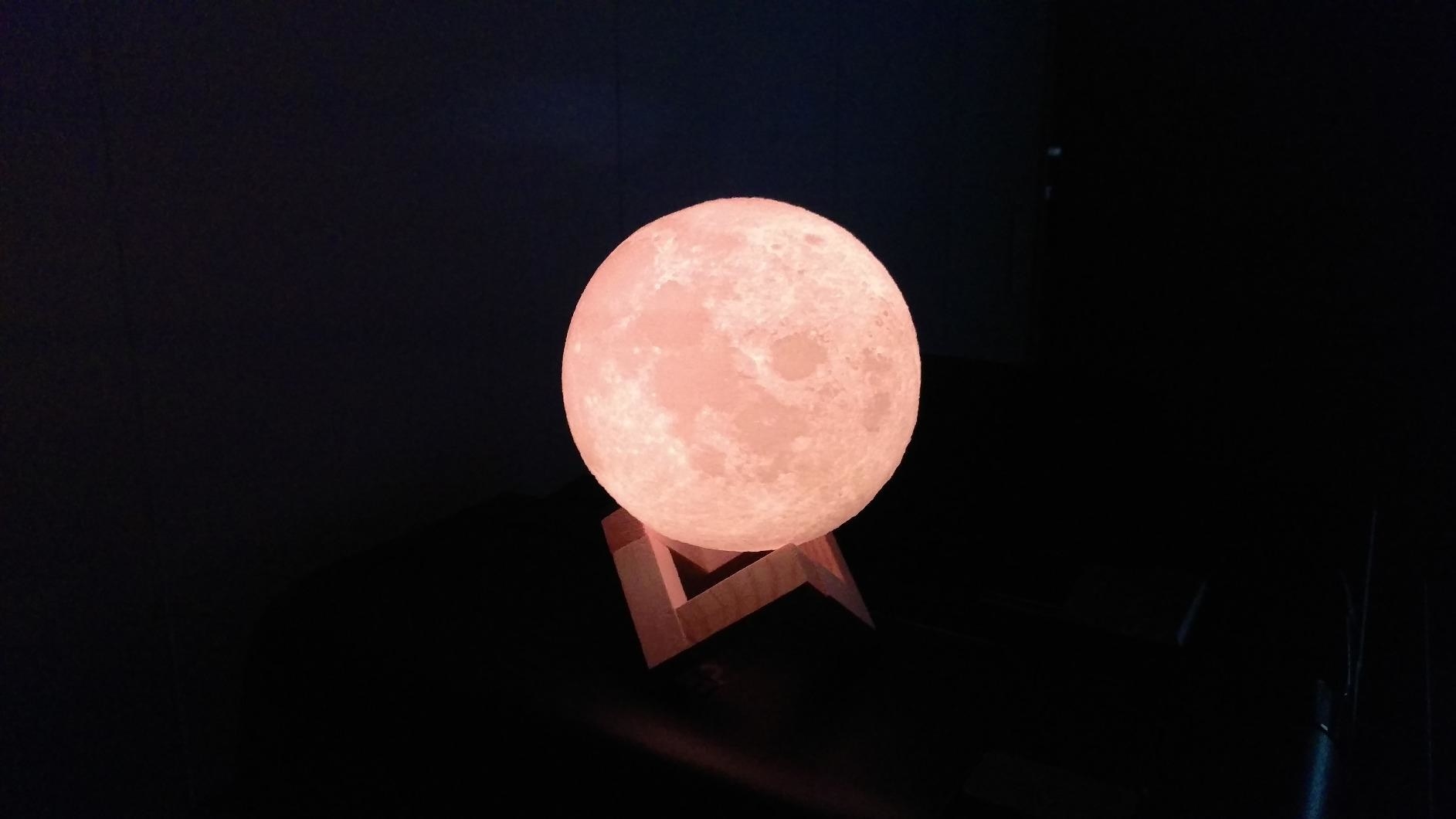 Moon light on stand