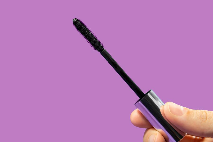 Scrangie: Eyeko Skinny Brush Long and Tall Mascara Pictures and Review