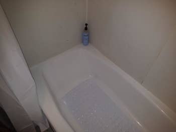 The same tub clean 