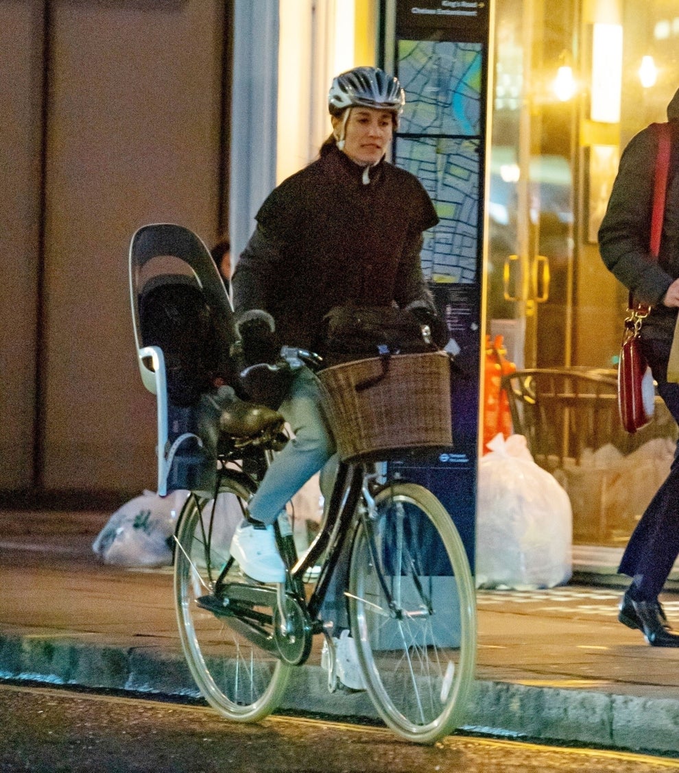 16 Pictures Of Famous People That Were Taken This Week