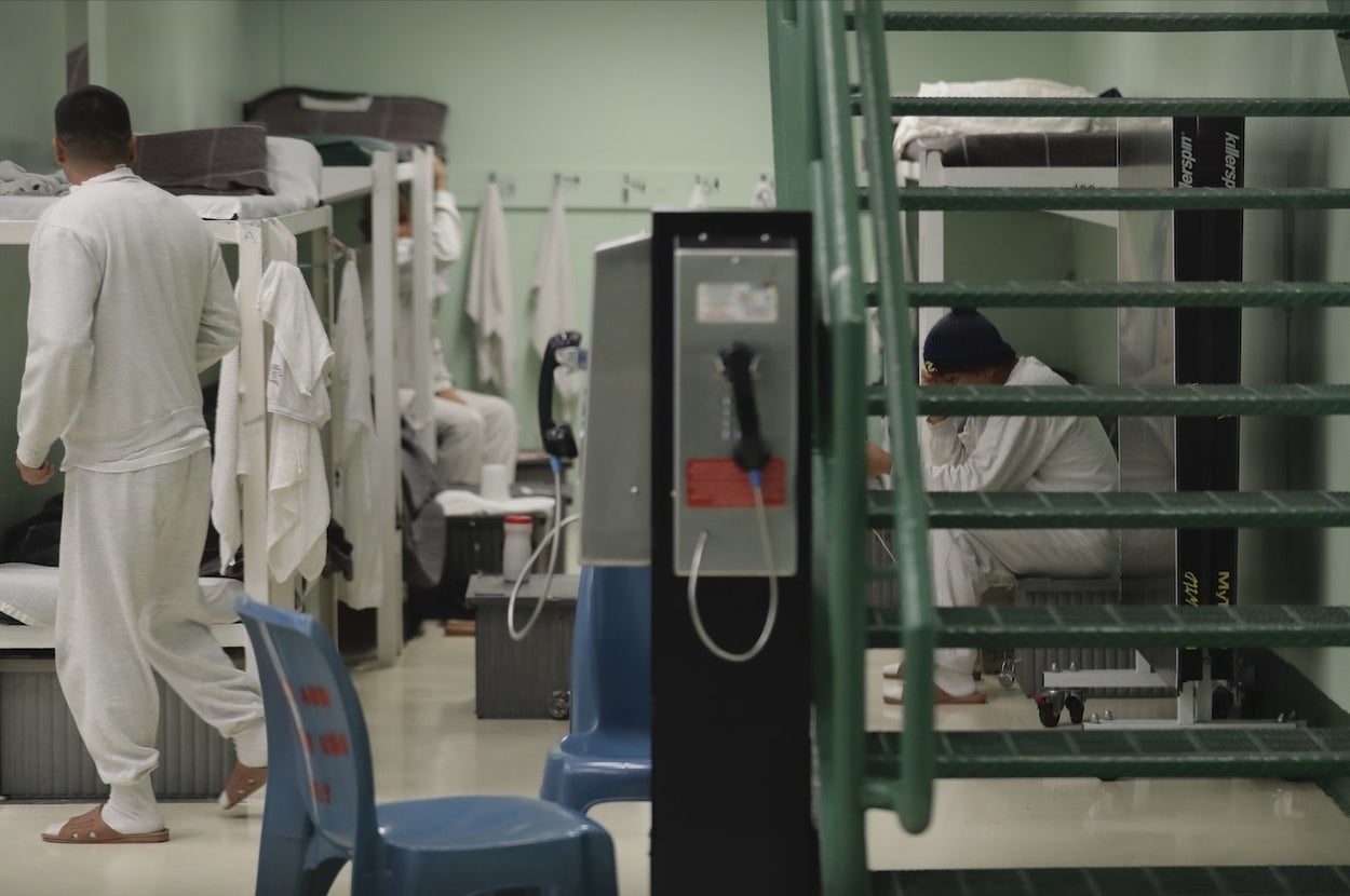 Mexican Immigrant Dies In ICE Custody In Ohio Hospital