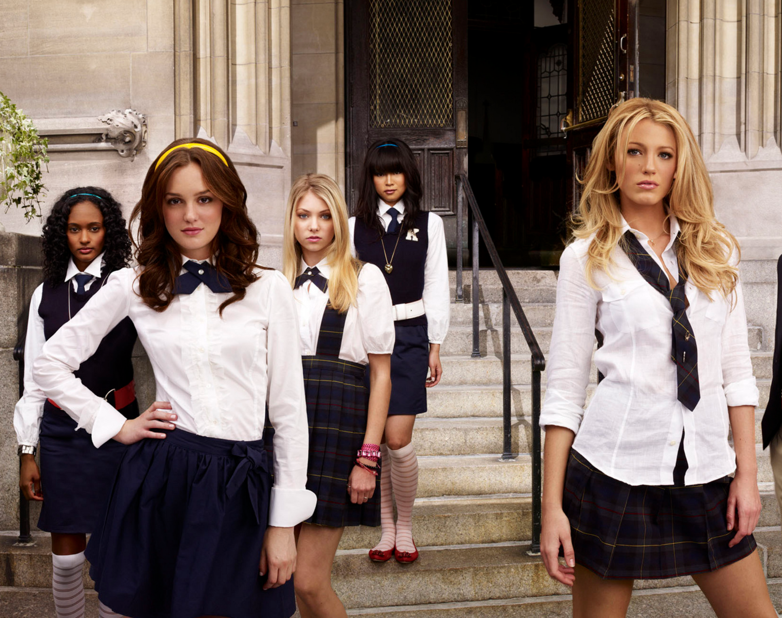 15 Times Gossip Girl Gave Us Totally Unrealistic Expectations About High  School