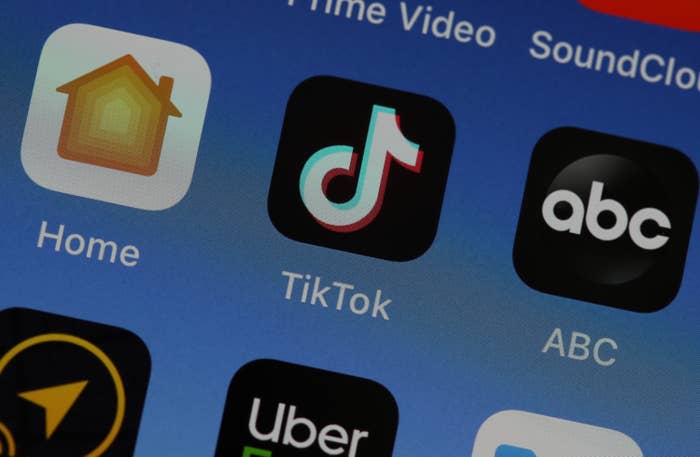 Tiktok S Algorithm Shows Unintentional Racial Bias Researcher Finds