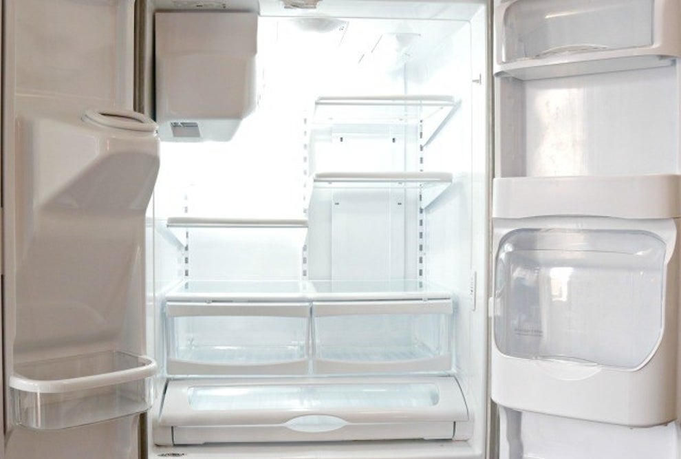 Дав холодильник. Холодильник внутри. Внутренности холодильника. Чистый холодильник. Холодильник изнутри.