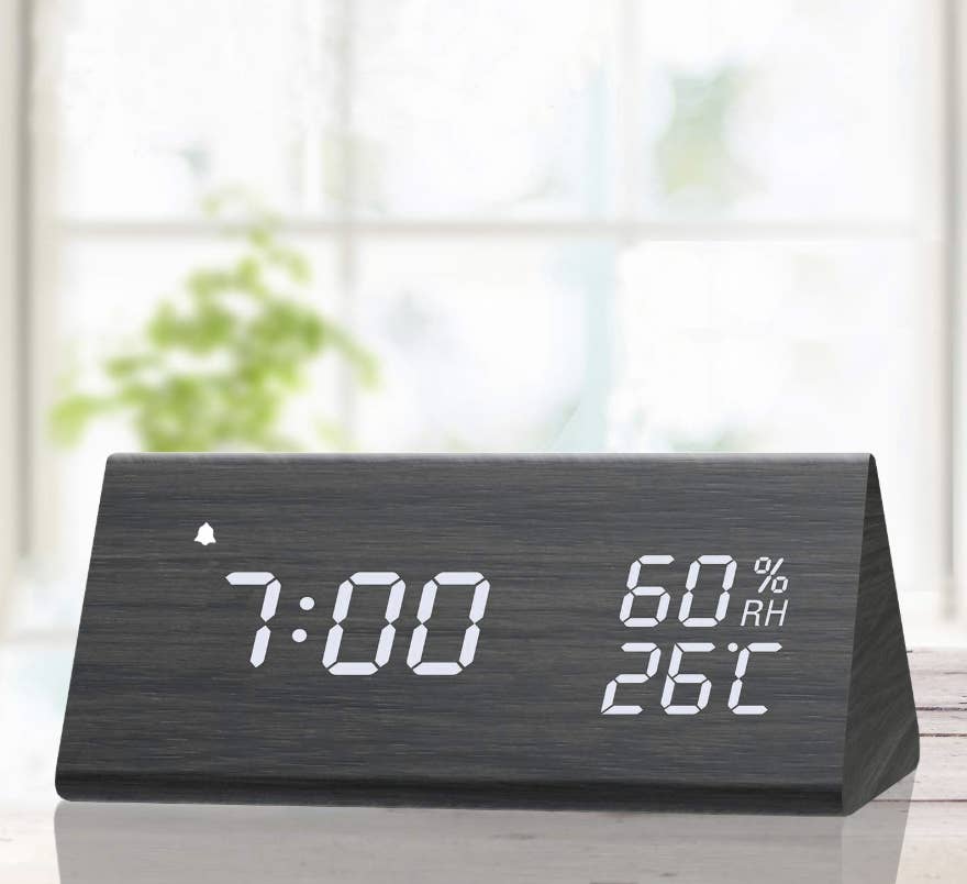 28 Gadgets That Every Apartment Dweller, Best Digital Clocks For Living Room 2021