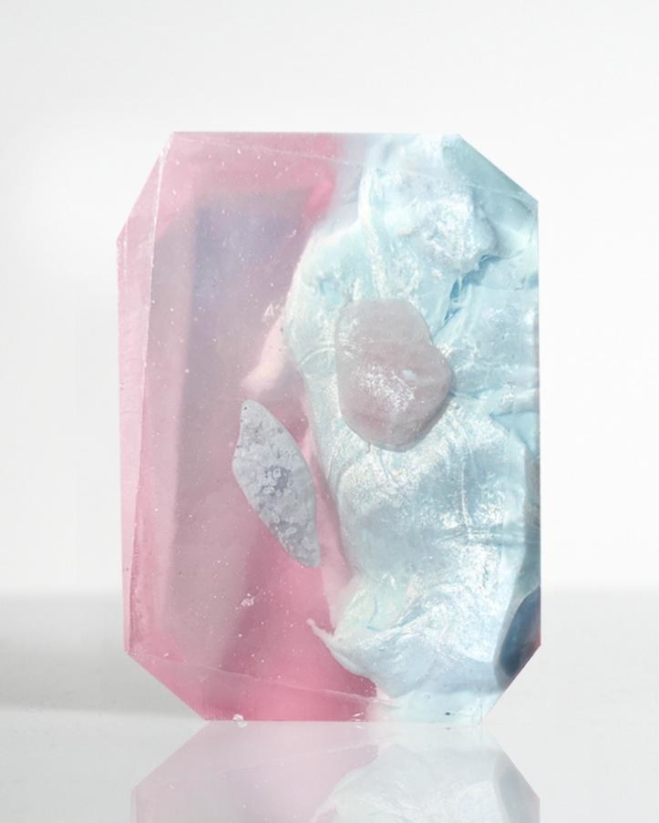 a gem-shaped soap that&#x27;s blue and purple