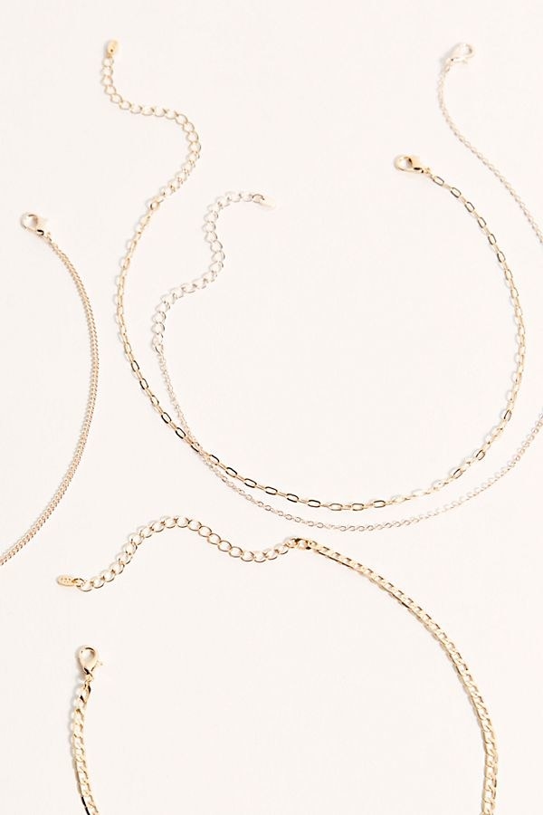 40 Delicate Pieces Of Jewelry That Won't Drain Your Bank Account