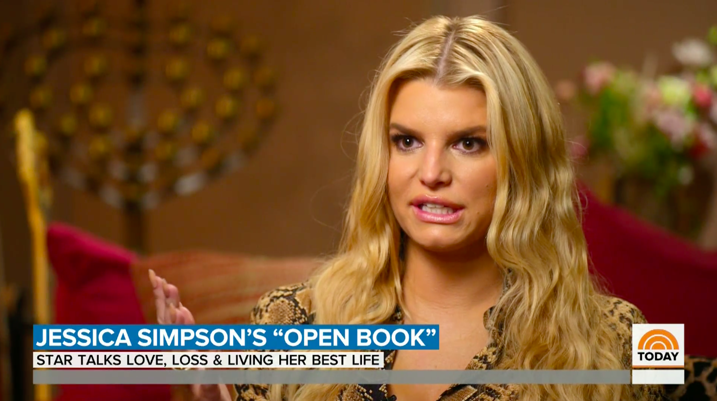 Jessica Simpson lashes out at 'ludicrous' Cowboys fans