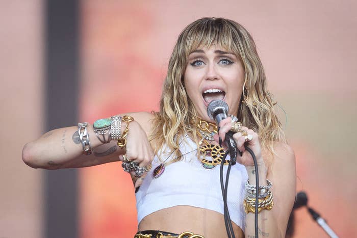 Miley Cyrus Fucking Hot - Miley Cyrus Has Cancelled Her Bushfire Relief Concert In Australia Due To  Coronavirus