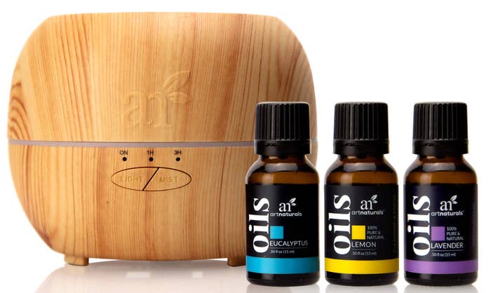 The essential oils and diffuser