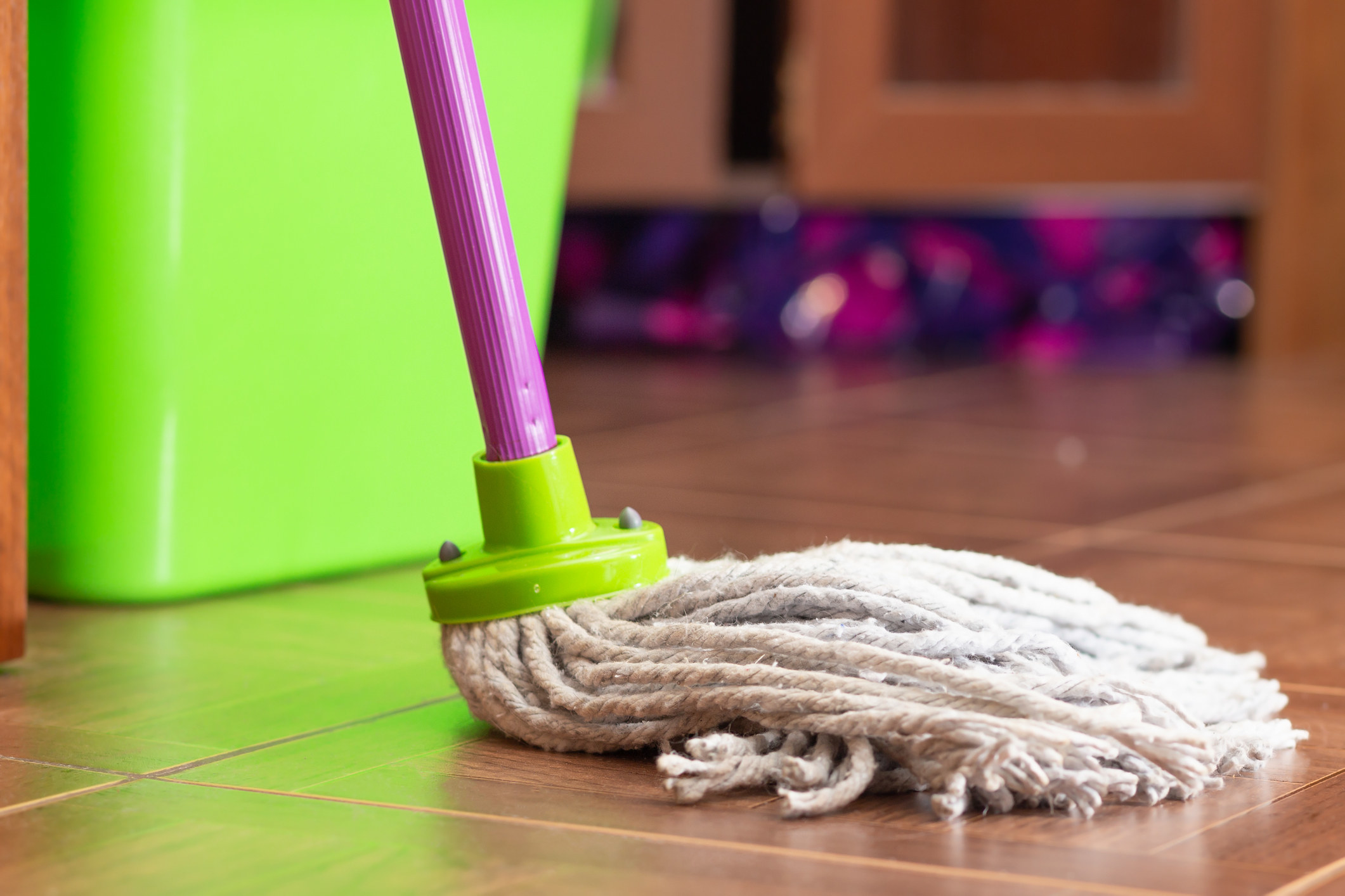 11 Simple Ways To Clean Your Home This Spring That Won’t Break Your Budget