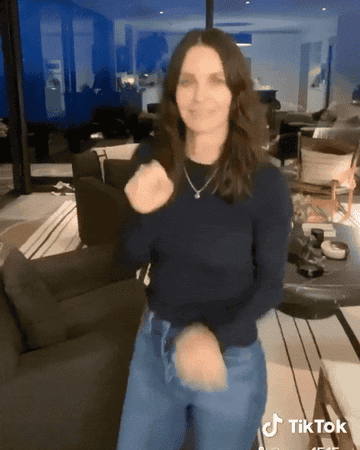 Courteney Cox Posted Her Quarantine Dance Moves On Tiktok And Matthew Perry Has Questions Send ellen a video or photowe want to see your best moments! courteney cox posted her quarantine