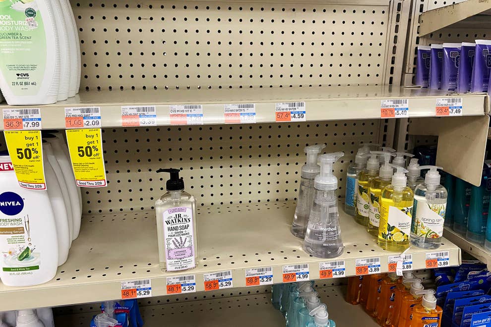 Avoir Images These Pictures Show How Americans Are Stockpiling For A dernière salutations