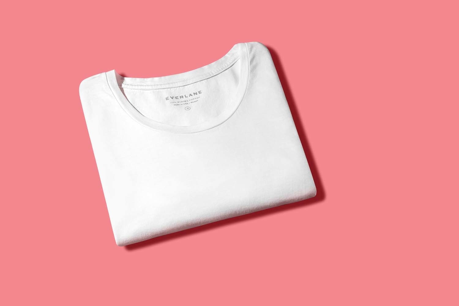 Сложенная футболка. Folded t Shirt. White Shirt folded. Folded White Tshirt.