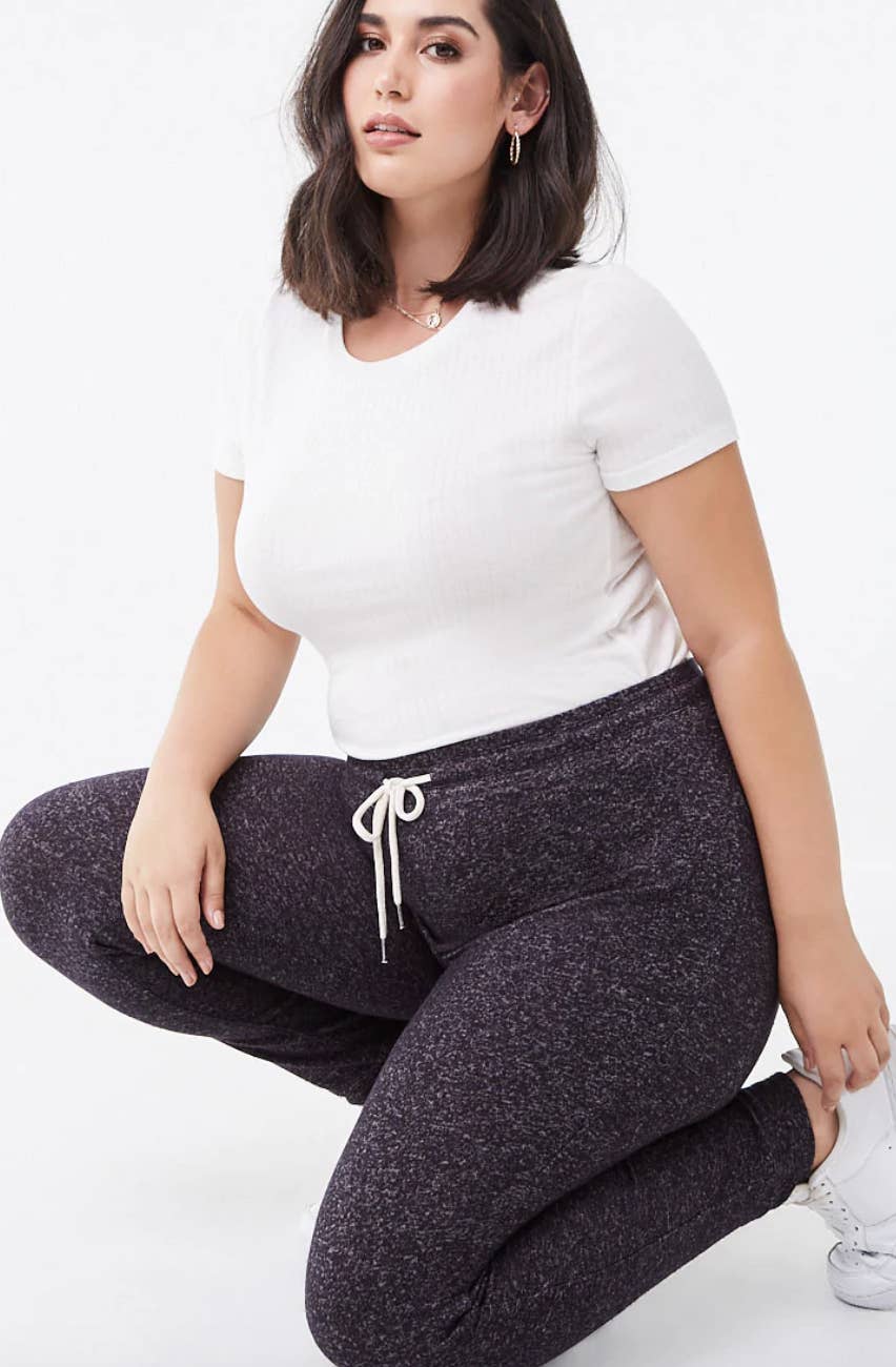Thick girls discount in sweatpants
