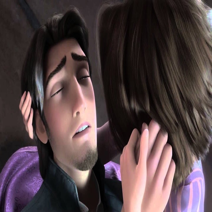 Flynn in Rapunzel's arms