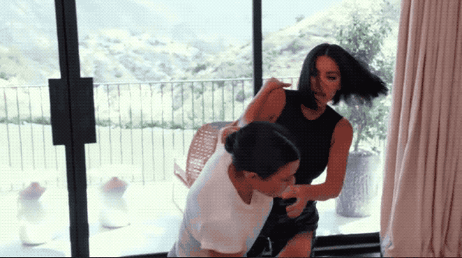 Kim Kardashian And Kourtney Kardashian Had A Huge Fight In The New Kuwtk Here S What Caused It