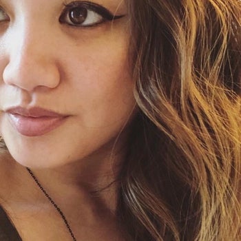 Reviewer image of winged eyeliner on their eye 