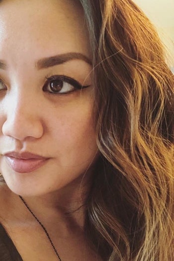 Reviewer image of winged eyeliner on their eye