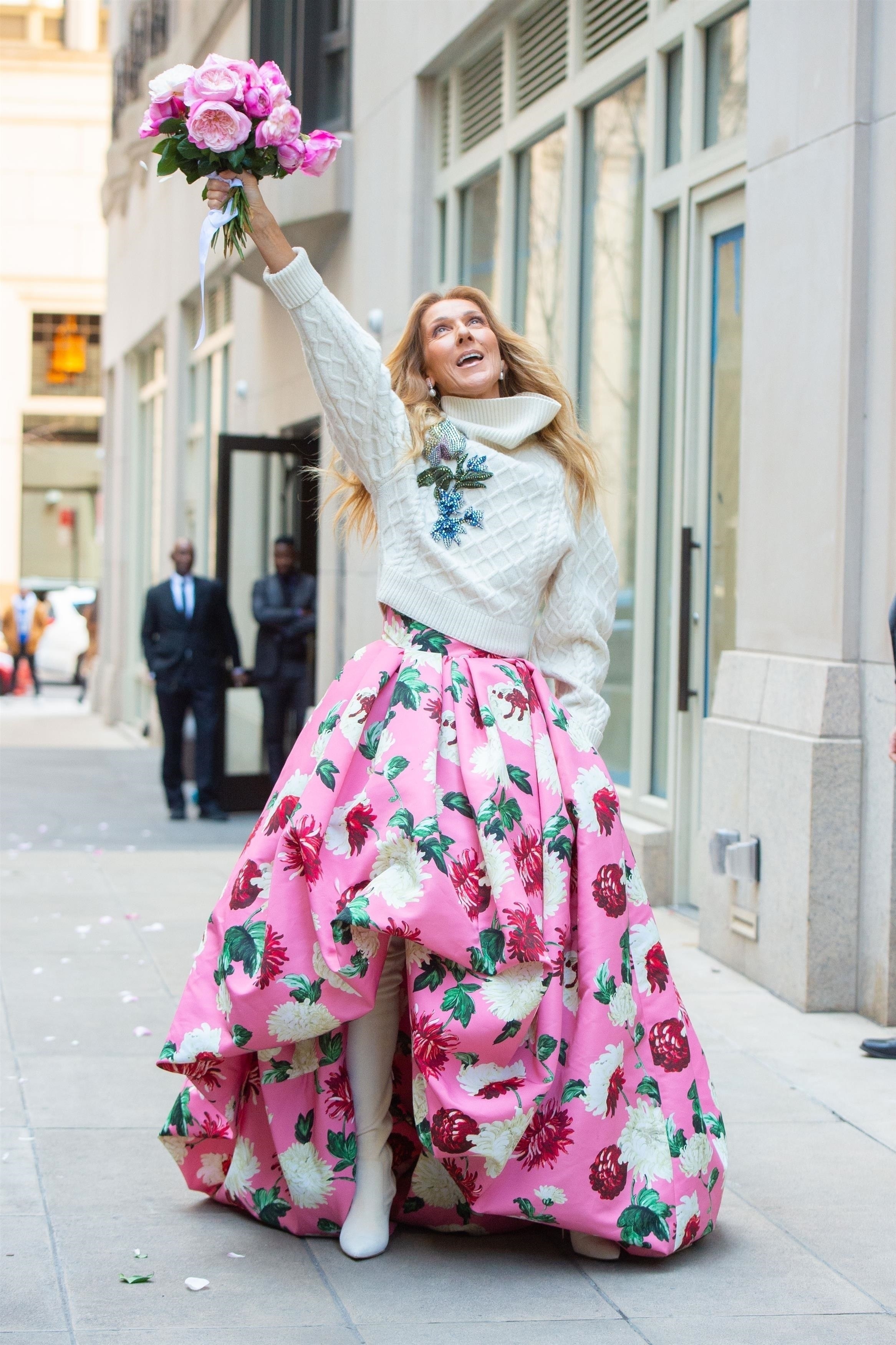 Céline Dion Posing On The Street Is Exactly What I Need Right Now