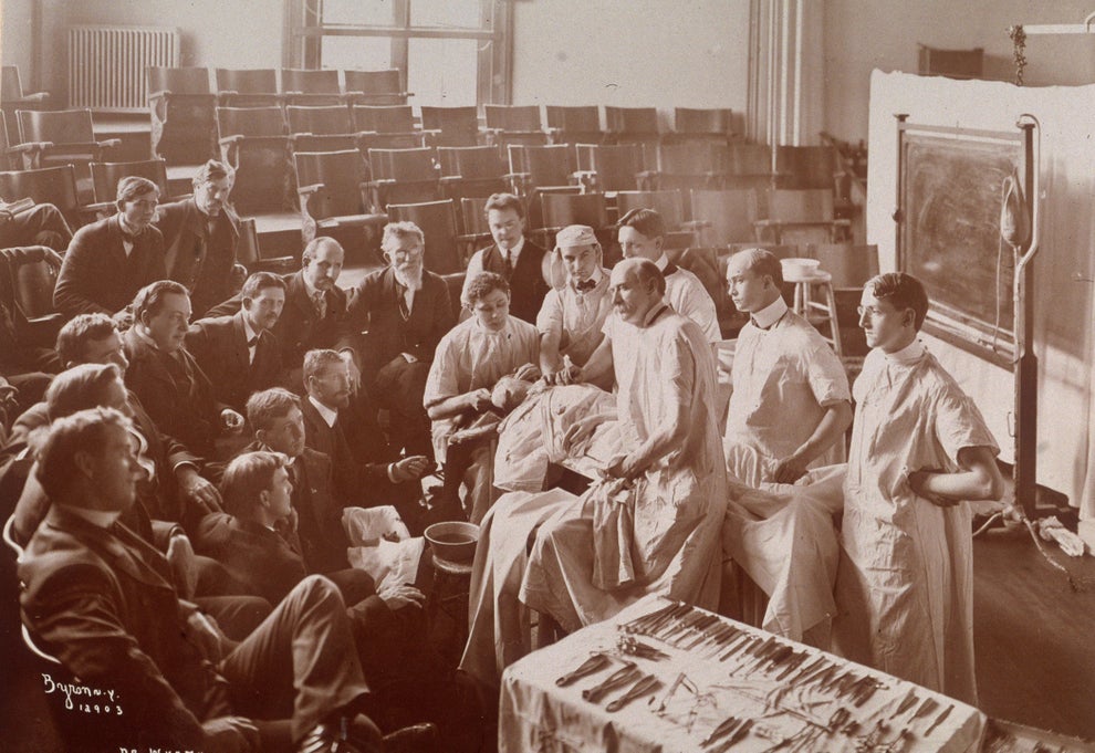 These Fascinating Pictures Show The History Of New York City Hospitals