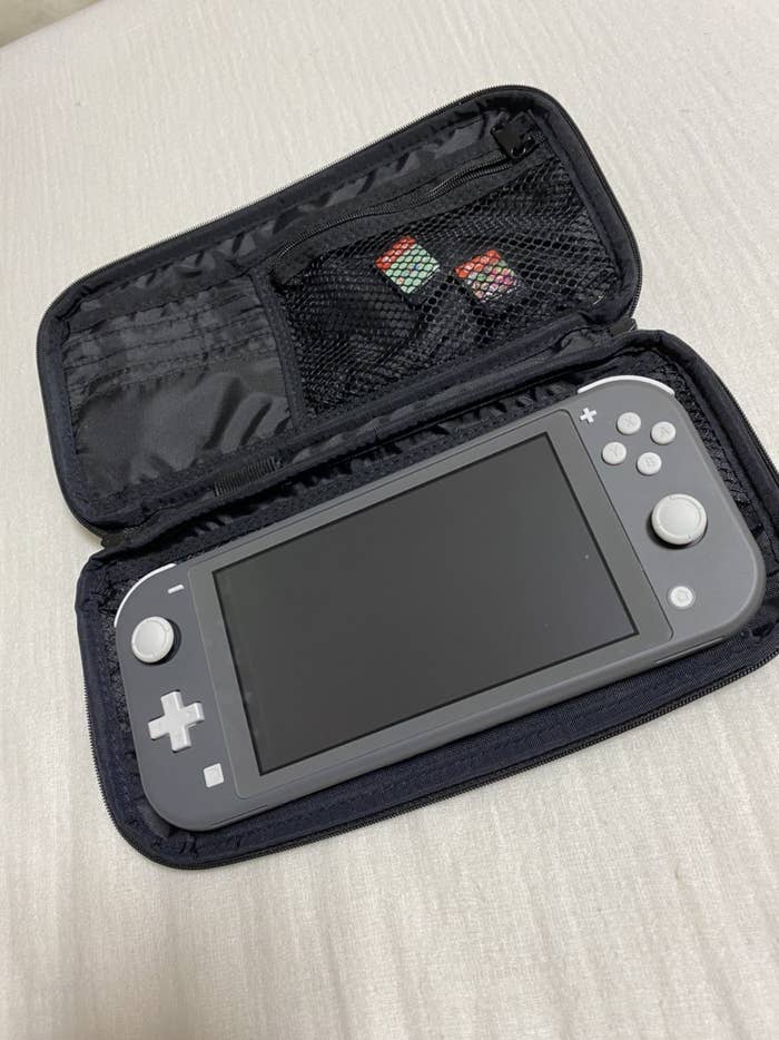 これがシンデレラフィットか 無印のパスポートケースに まさかの使い方 があった
