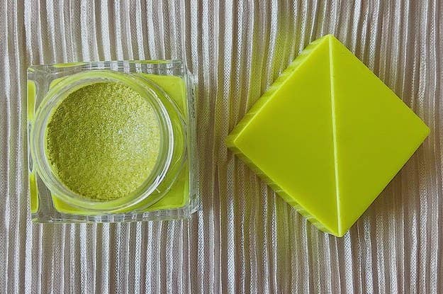 ピザの注文 を装い 911に虐待被害を通報 指令係は危険を察知した