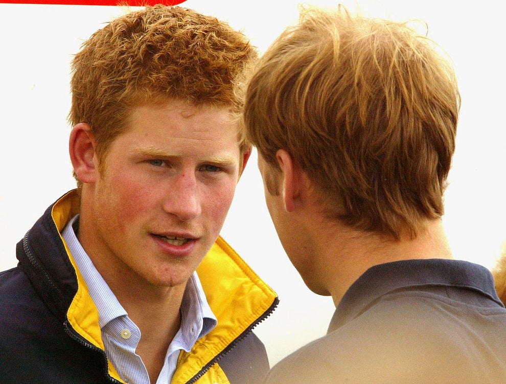 52 Celebrities At 20 Years Old And Now