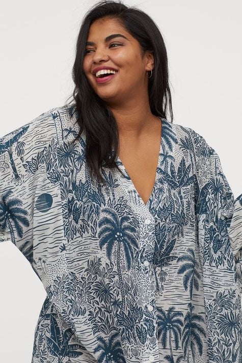 The H Amp M X Desmond Amp Dempsey Collection Has Landed And The Pieces Are Surprisingly Cheap And Comfy Af Shop new season desmond & dempsey clothing & accessories for women at farfetch. the h amp m x desmond amp dempsey