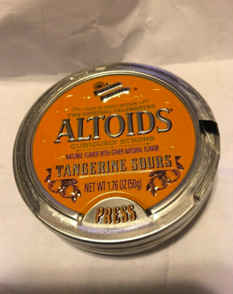 Curiously Strong Tangerine Discontinued RARE Altoids Sours 8 Sealed Tins 