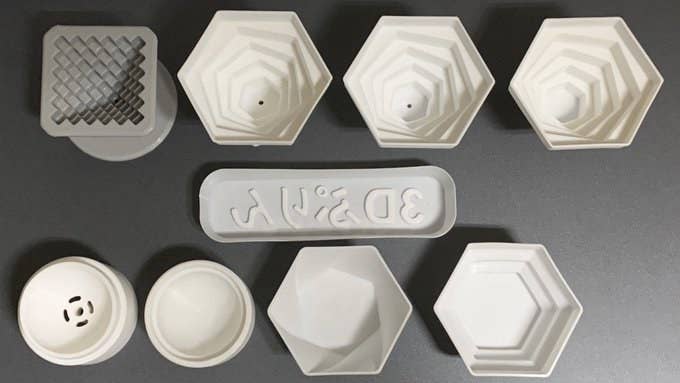 手作りプリン型と一緒におうち時間を 均一にカラメルをかける方法がこちら