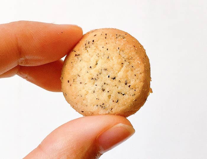 美味すぎ 秒でなくなった 108円とは思えない味 セブンの 紅茶クッキー がデパ地下レベルの美味しさです 美味すぎ 秒でなくなった 108円とは思えない味 セブンの 紅茶クッキー がデパ地下レベルの美味しさです