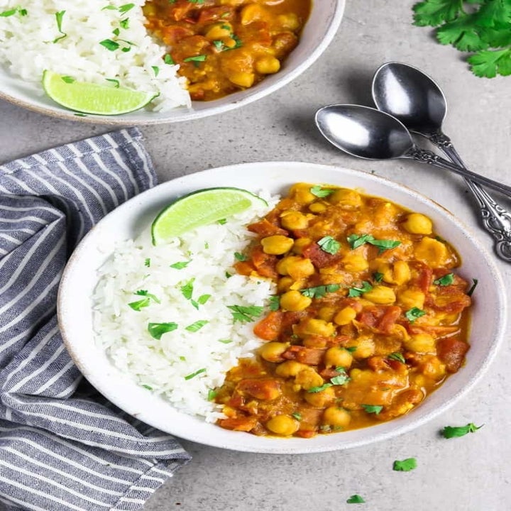 38 Satisfying Recipes You Can Make With A Can Of Beans That Are Plant ...