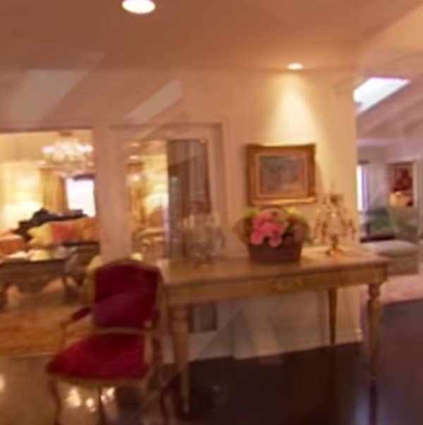 Here S How Dramatically Different Kim Kardashian West S House Was