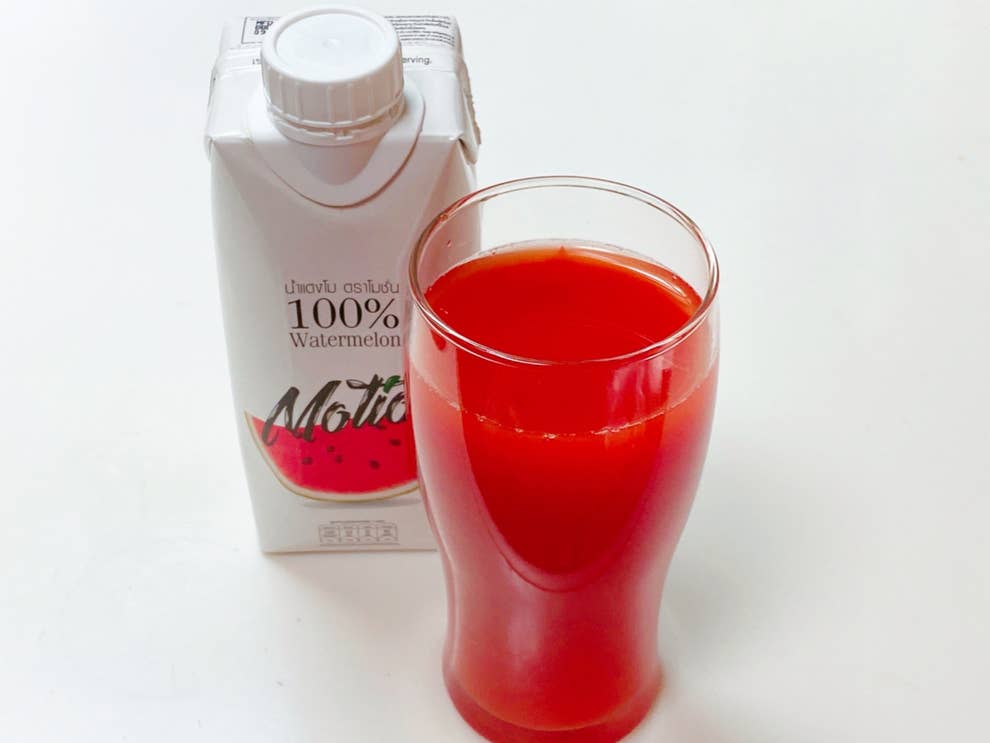 わたし今 スイカ食べてる カルディの 100 スイカジュース がリアルすぎて わたし今 スイカ食べてる カルディの 100 スイカジュース がリアルすぎて