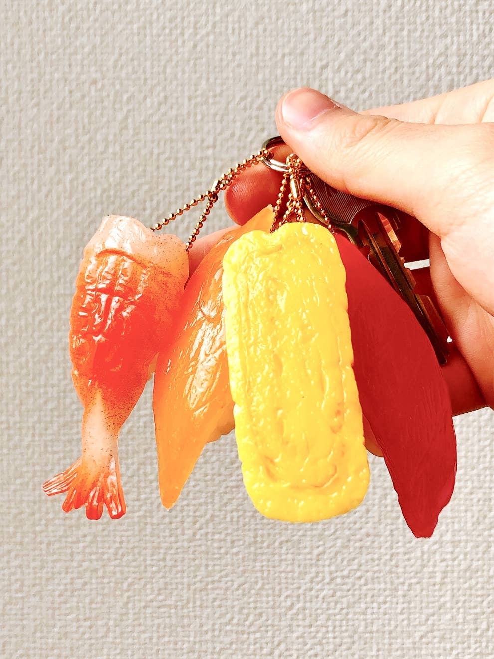 これだからダイソーは 笑 ユーモア満点の 寿司キーホルダー が意外と使えた話 これだからダイソーは 笑 ユーモア満点の 寿司キーホルダー が意外と使えた話
