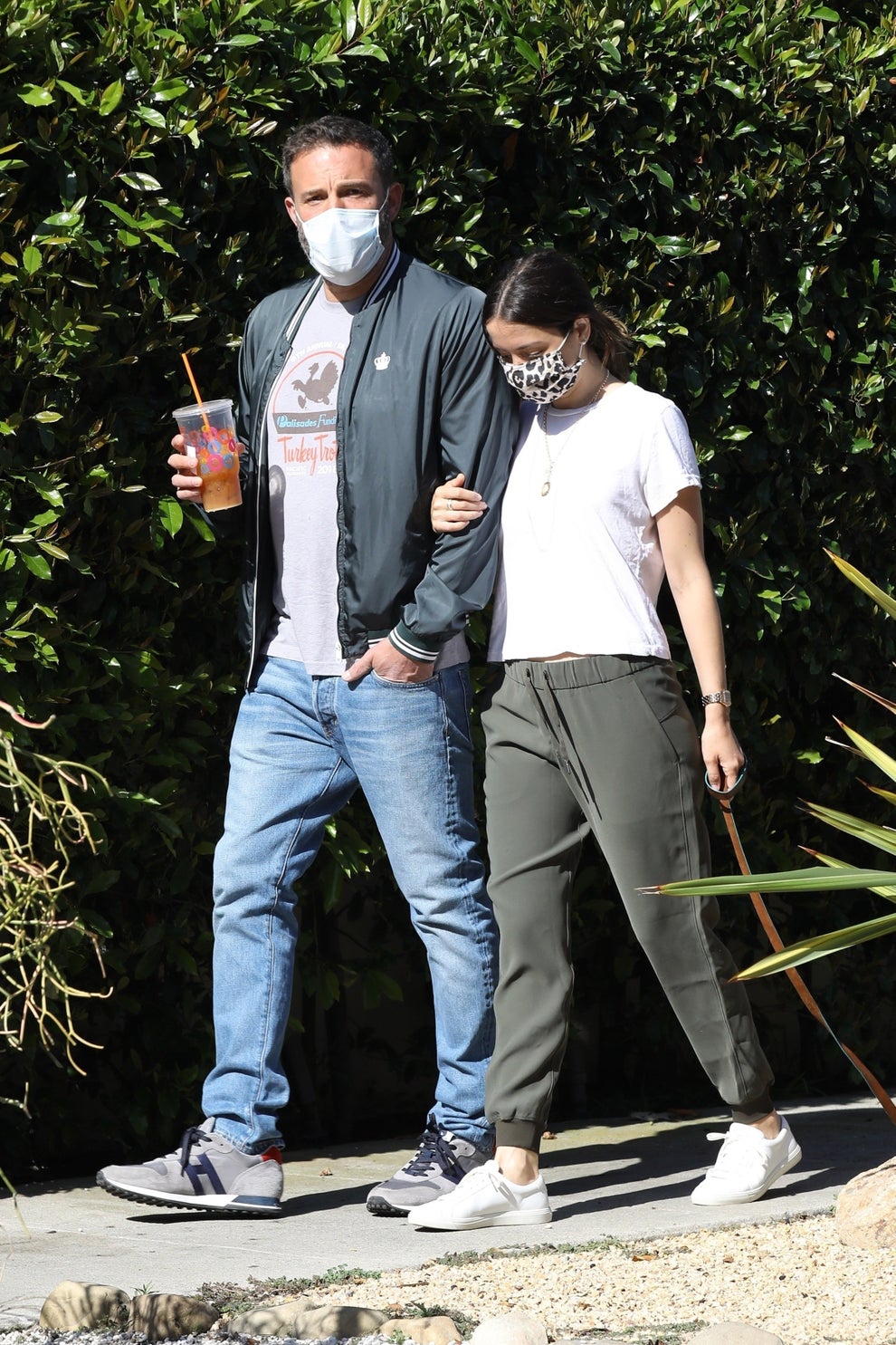 Literally Just 17 Pictures Of Ben Affleck And Ana De Armas Walking