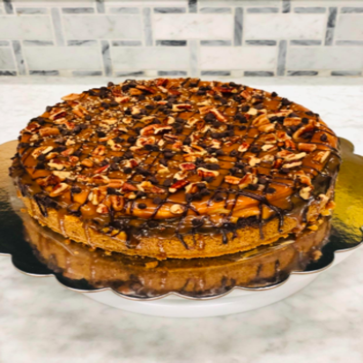 reviewer pic of professional looking turtle cheesecake