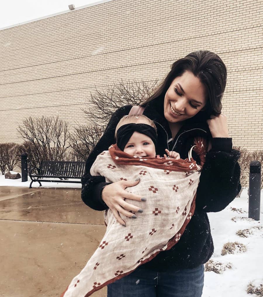 This Woman Went Into The Er For What Felt Like Period Cramps And Found Out She Was In Labor And She Had No Idea She Was Pregnant