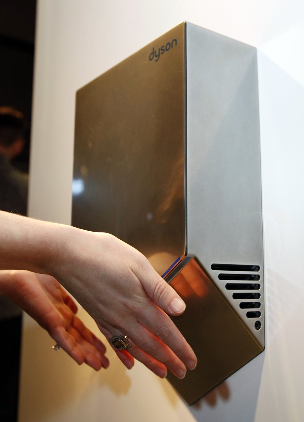 Coronavirus Is It Safe To Use Public Restrooms During The Pandemic?