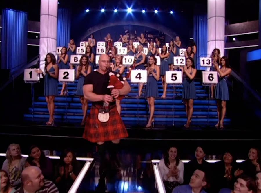 Chrissy Teigen Modeled On Deal Or No Deal So I Found The Episode She Was In