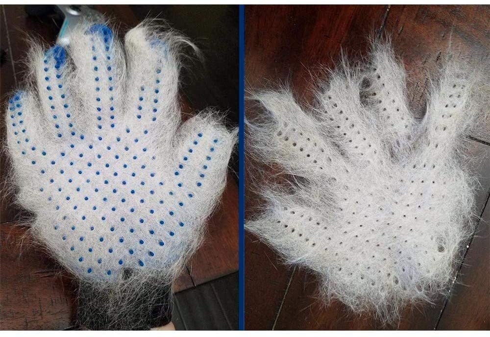 par de guantes removedores de pelos de mascotas