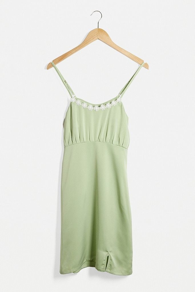 27 Of The Cutest Summer Dresses That You Can Get For £25 Or Under