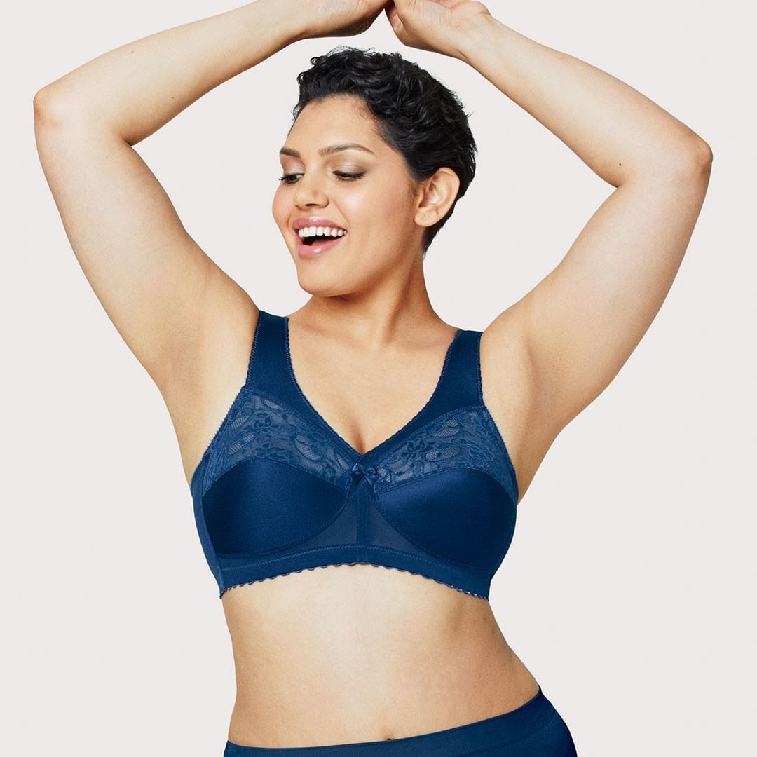 31 Bras Reviewers Say Are Actually So Comfortable